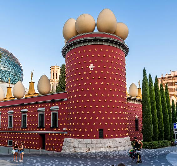 Théâtre-Musée Dalí